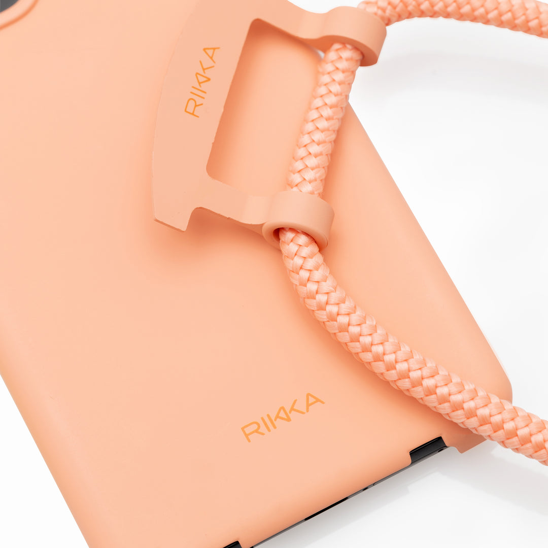 Strap-N-Go Coral Crush: Stylish Hands-Free Phone Case