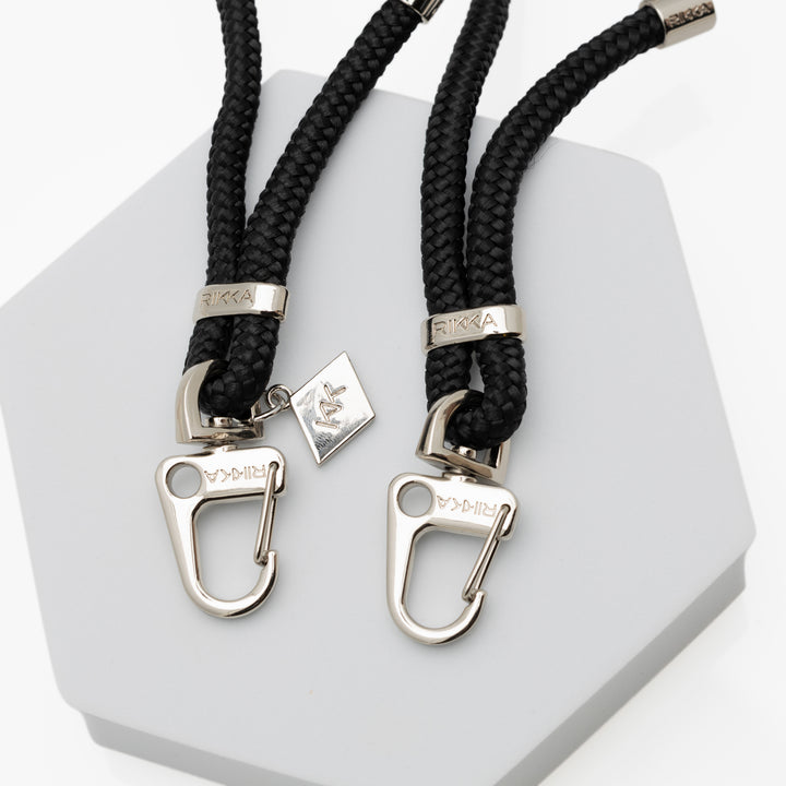 Flexi Strap: Black – Secure Phone Strap for Travel