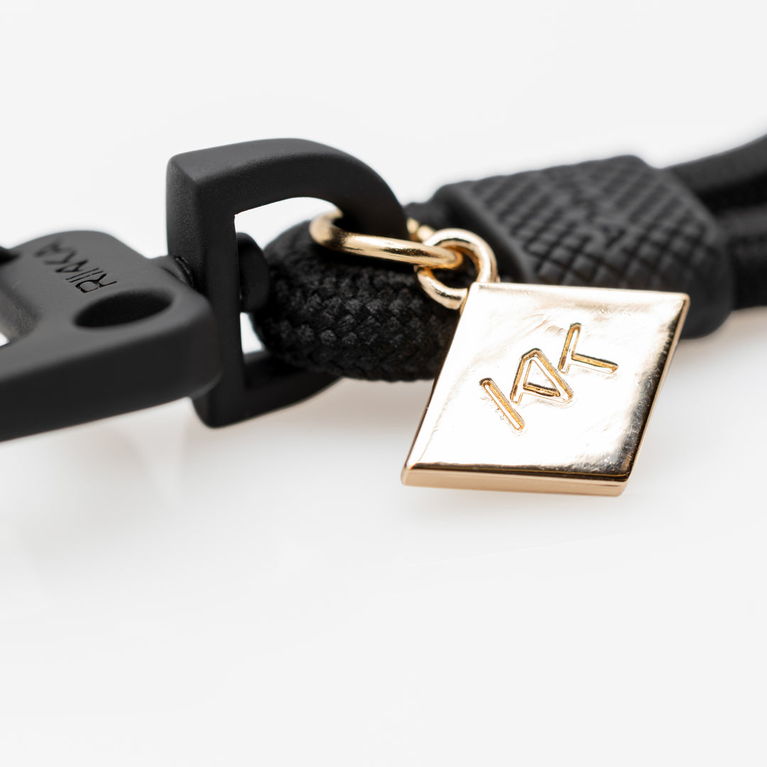Blackout Hands-Free Phone Strap – Stylish & Secure Accessory