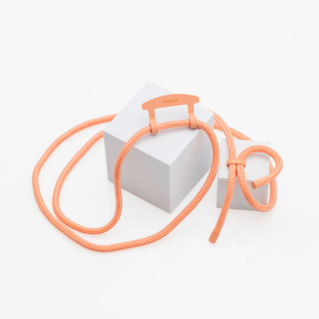 Strap-N-Go Coral Crush: Stylish Hands-Free Phone Case