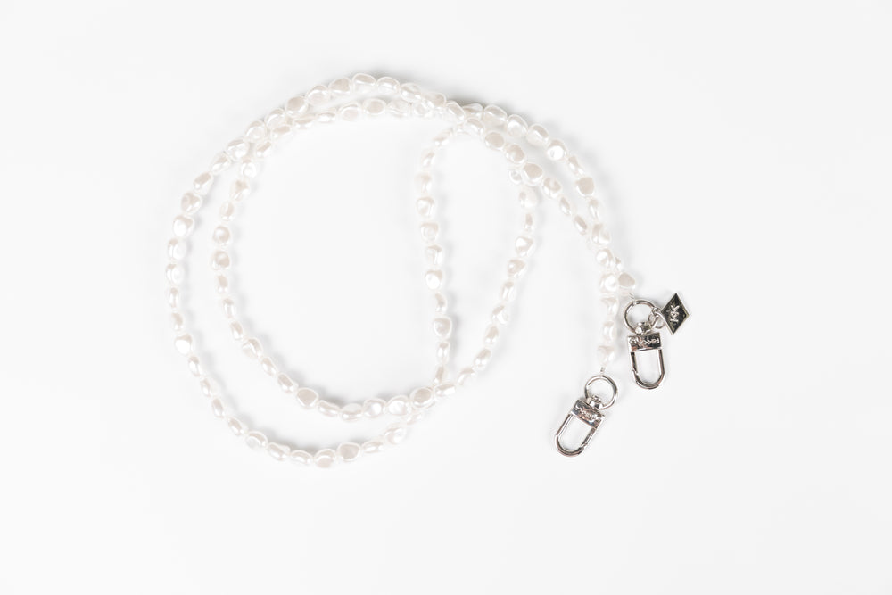 Elegant Pearl Phone Strap – Stylish & Secure Accessory
